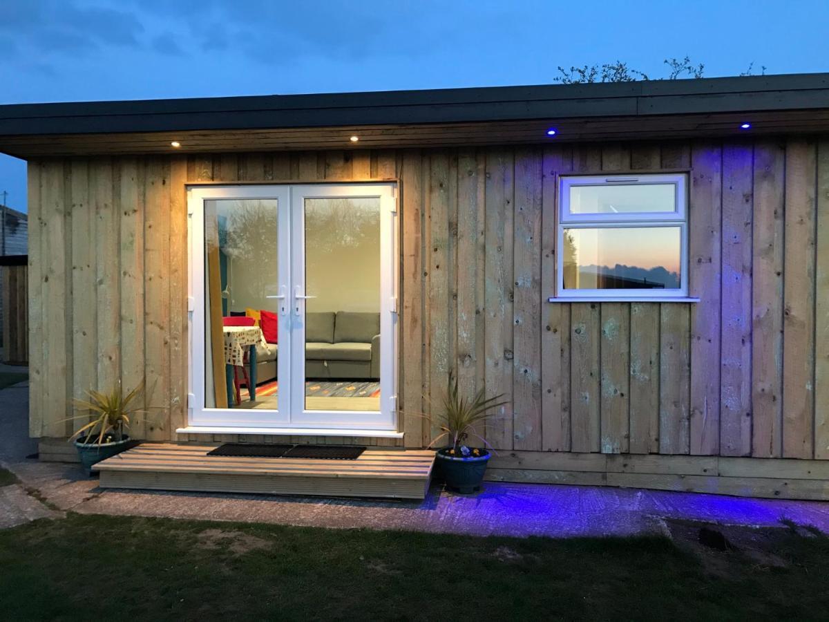 Kingfisher Glamping Cabin Бодмін Екстер'єр фото