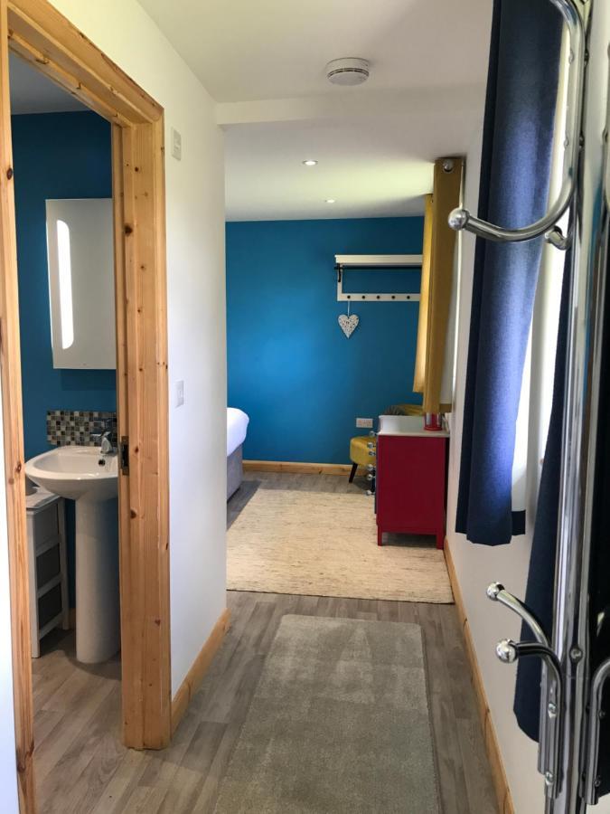 Kingfisher Glamping Cabin Бодмін Екстер'єр фото